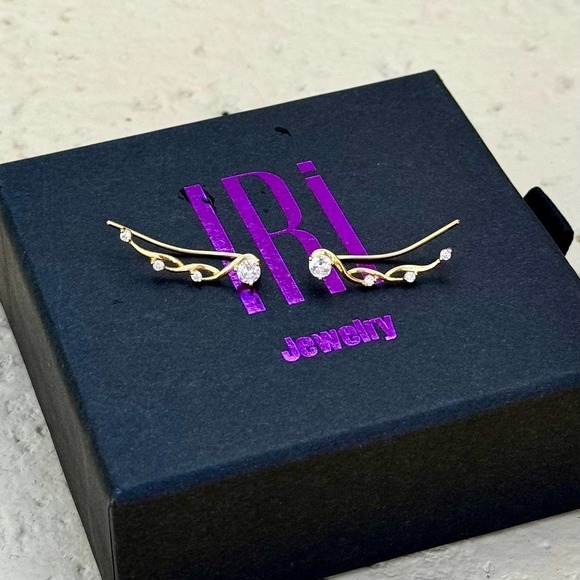 Infinity ear climbers with CZ diamonds - 14K Gold - Picture 2 of 3